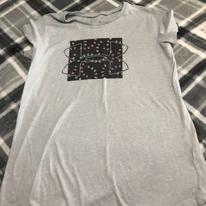 YL Under Armour short sleeve shirt